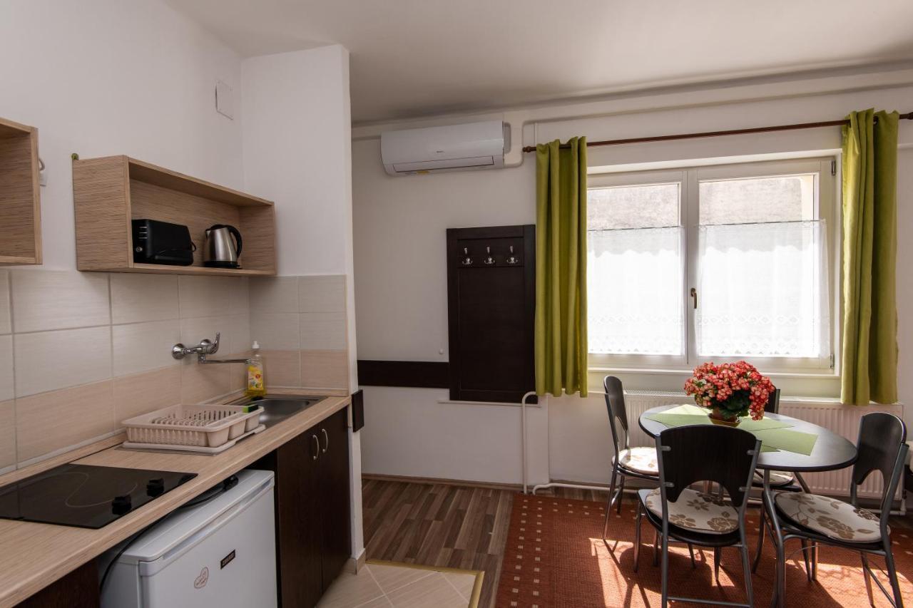 Hello Apartmanhaz Sopron Zewnętrze zdjęcie
